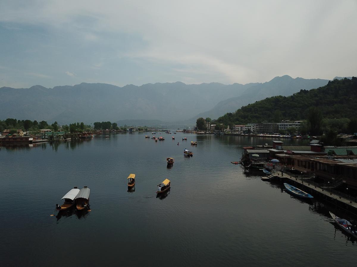Lake Palace Group Of House Boats Srinagar  Bagian luar foto